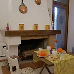 Antica Bottega Di 3*